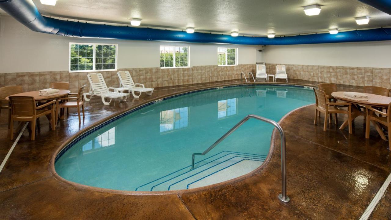 Irish Cottage Inn & Suites غالينا المظهر الخارجي الصورة