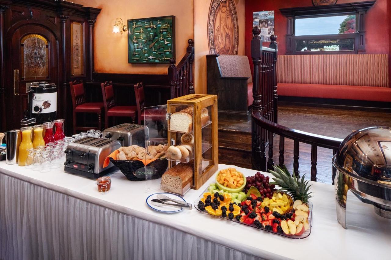 Irish Cottage Inn & Suites غالينا المظهر الخارجي الصورة