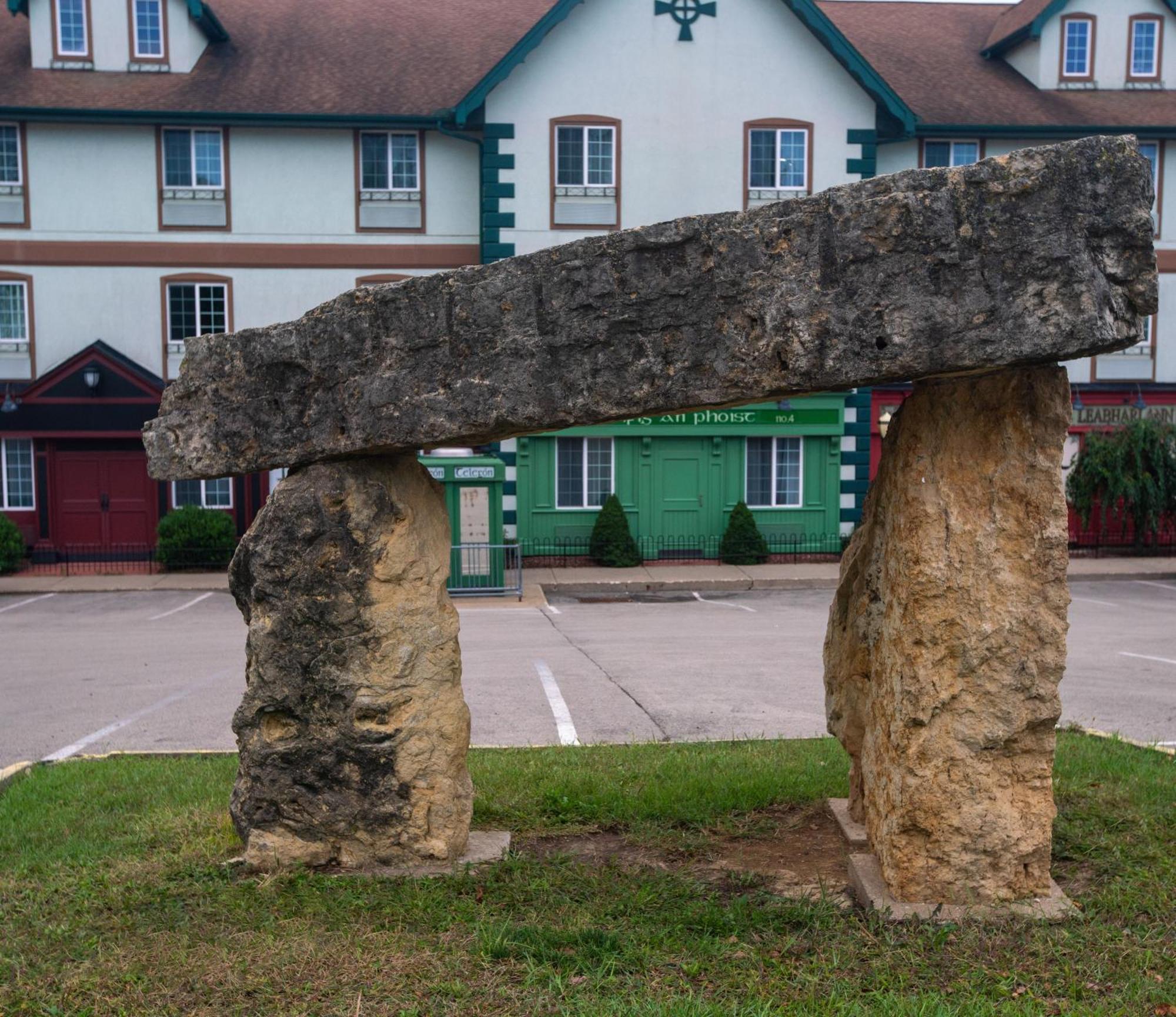 Irish Cottage Inn & Suites غالينا المظهر الخارجي الصورة