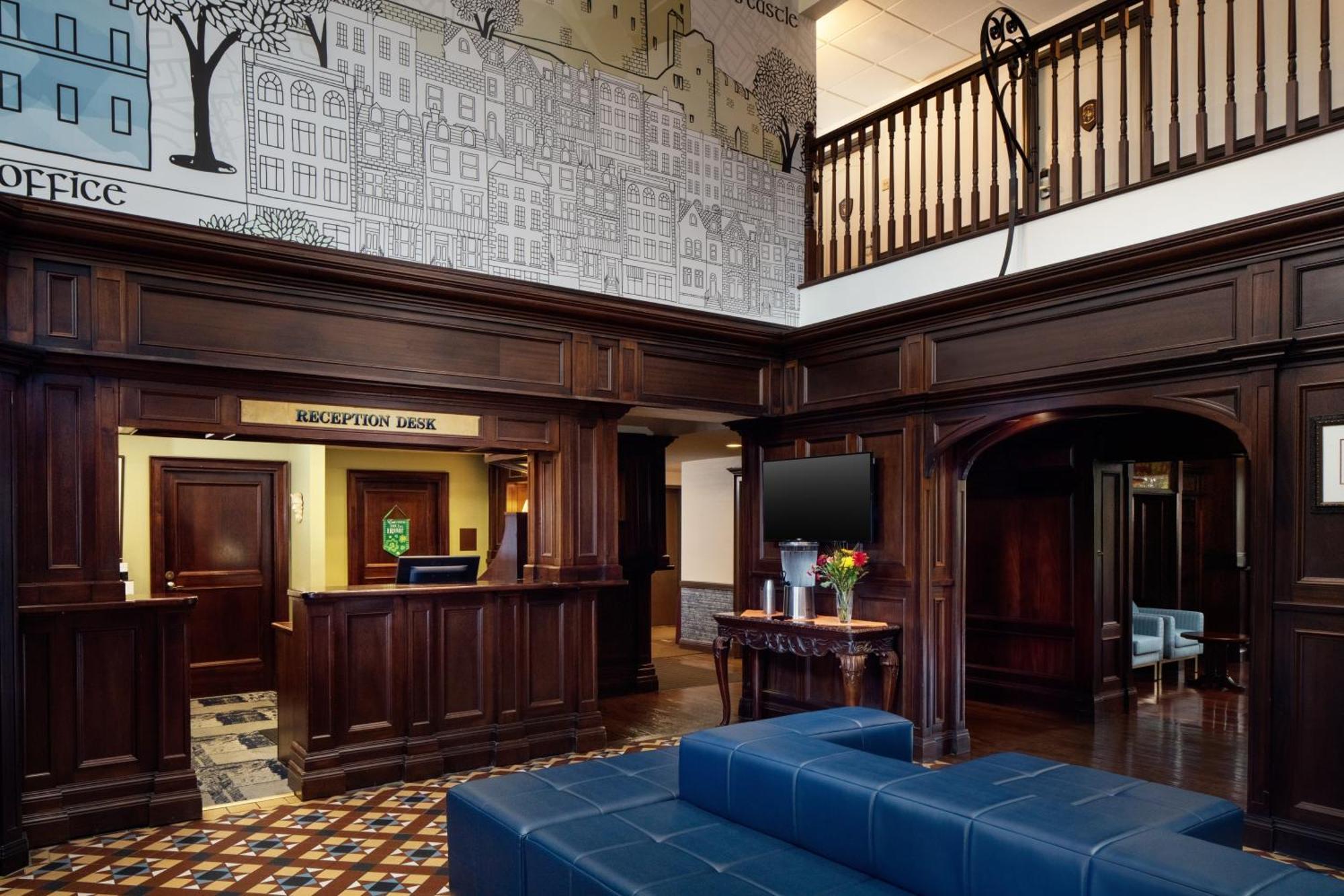 Irish Cottage Inn & Suites غالينا المظهر الخارجي الصورة